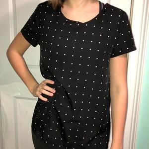 black old navy diamond print T